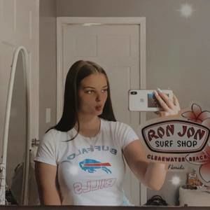 Meet your Posher, Mackenzie